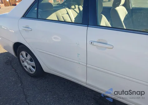 2003 Toyota Camry Le from USA, damaged, VIN 4T1BE32K33U200003